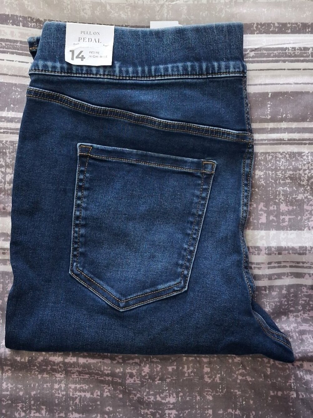 Lane Bryant High Rise Pull-On Jegging Pedal Capris NWT Size 14 Petite